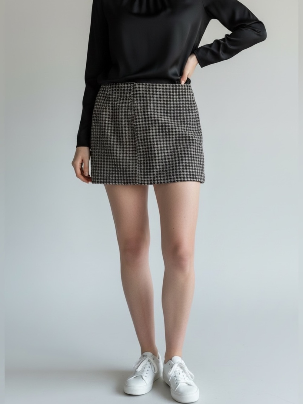 H&M Houndstooth Mini Skirt - Black & White